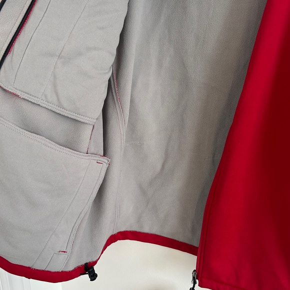 NWT Softshell Fleece Lined Waterproof Jacket Red Size Large - Picture 10 of 17
